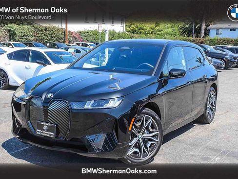 Used 2026 BMW iX xDrive60 w/ Premium Package AWD/4WD image 1