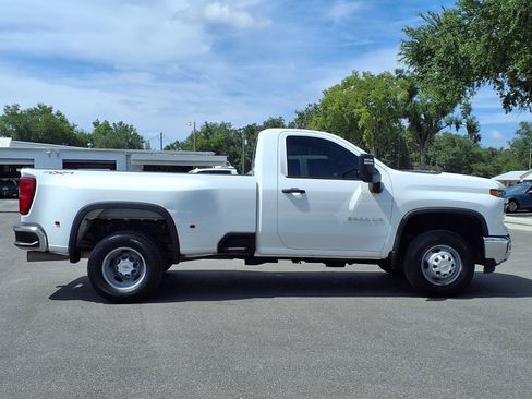 Used 2025 Chevrolet Silverado 3500 W/T AWD/4WD image 3