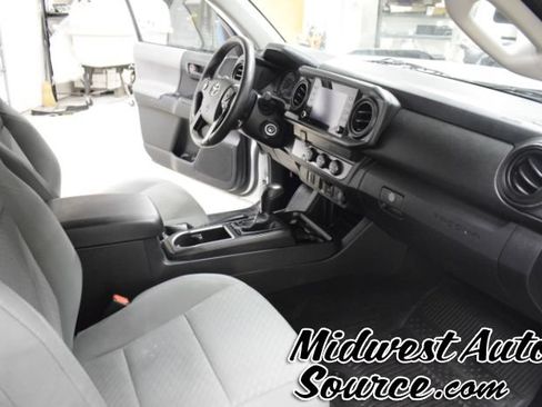 Used 2022 Toyota Tacoma SR RWD image 26