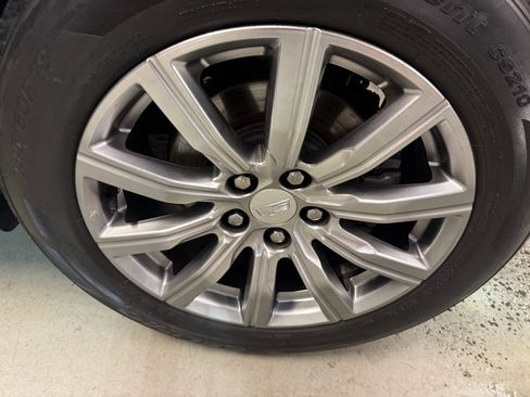 Used 2019 Cadillac XT4 Premium Luxury AWD/4WD image 33