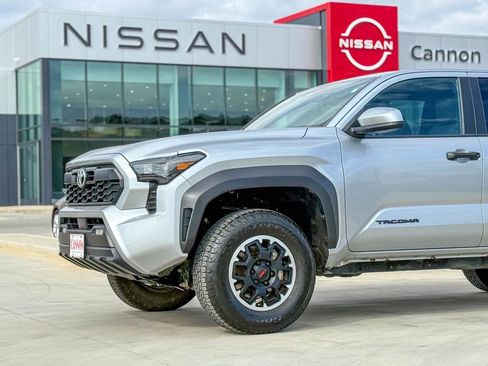 Used 2024 Toyota Tacoma TRD Off-Road AWD/4WD image 2