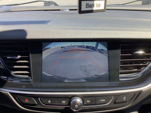 Used 2018 Buick Regal GS w/ Driver Confidence Package #2 AWD/4WD image 19
