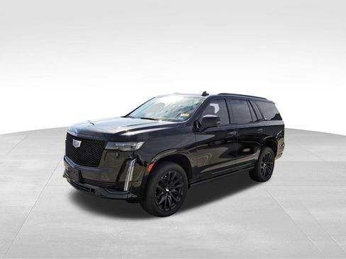 Certified 2024 Cadillac Escalade Sport Platinum w/ Heavy-Duty Trailer Package image 2