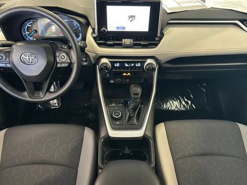 Certified 2025 Toyota RAV4 XLE w/ Convenience Package AWD/4WD image 17