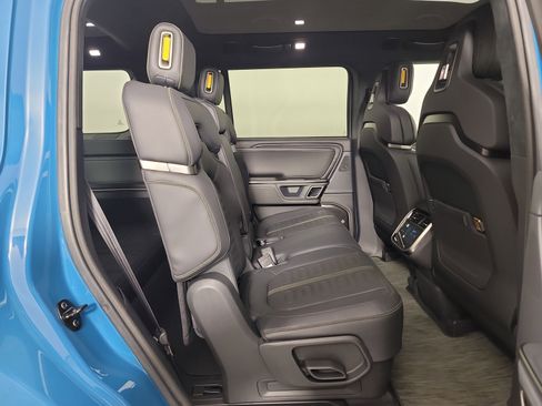 Used 2024 Rivian R1S Adventure AWD/4WD image 23