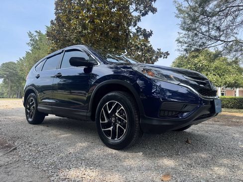 Used 2016 Honda CR-V SE image 7