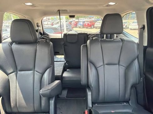 Used 2023 Subaru Ascent Touring AWD/4WD image 11