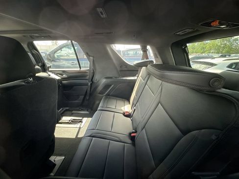 Used 2021 Chevrolet Tahoe High Country w/ Premium Package AWD/4WD image 10