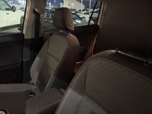 Used 2021 Volkswagen Tiguan S image 13