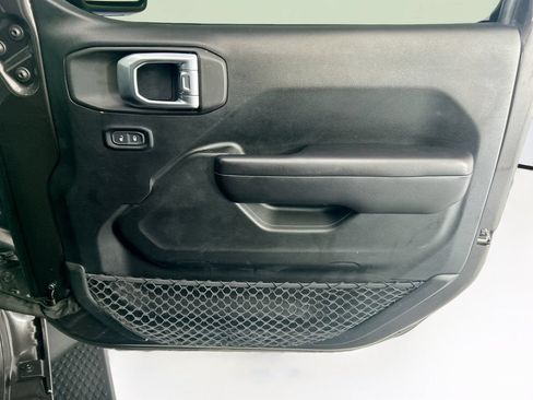 Used 2019 Jeep Wrangler Unlimited Sport AWD/4WD image 23