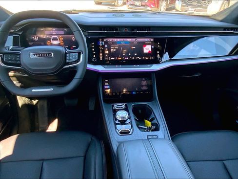 Used 2024 Jeep Wagoneer Launch Edition image 28