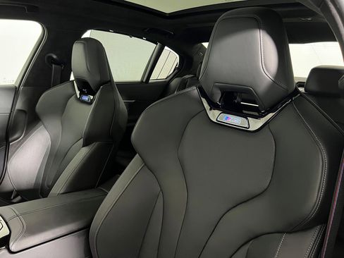 New 2026 BMW M5 w/ Executive Package image 25