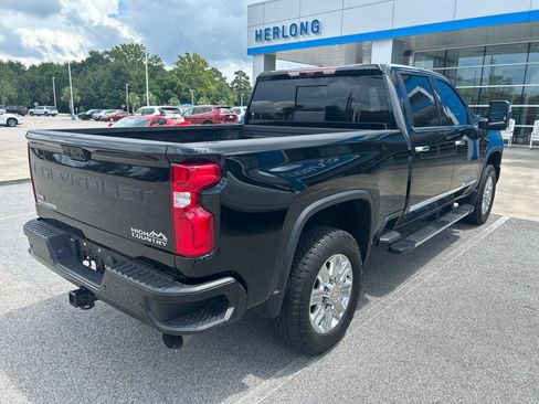 Used 2024 Chevrolet Silverado 2500 High Country w/ High Country Premium Package AWD/4WD image 6