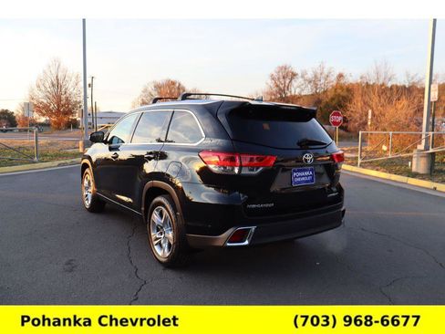 Used 2017 Toyota Highlander Limited image 5