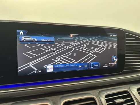 Certified 2025 Mercedes-Benz GLS 450 4MATIC image 25