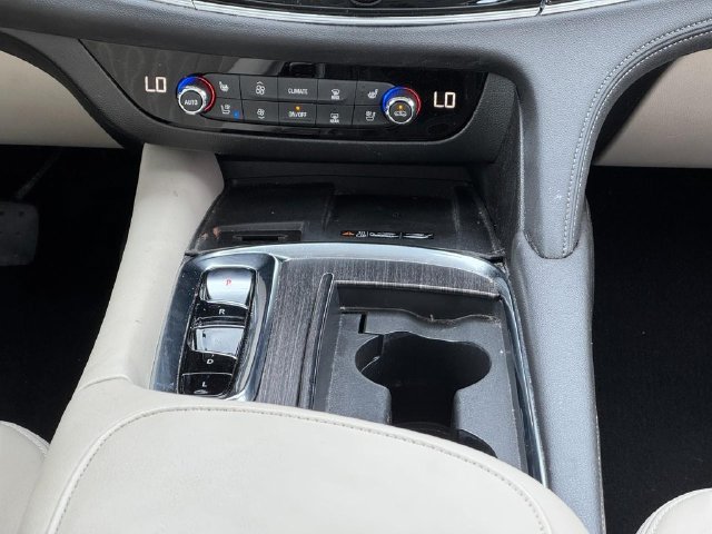 Used 2023 Buick Enclave Avenir w/ Avenir Technology Package AWD/4WD image 19