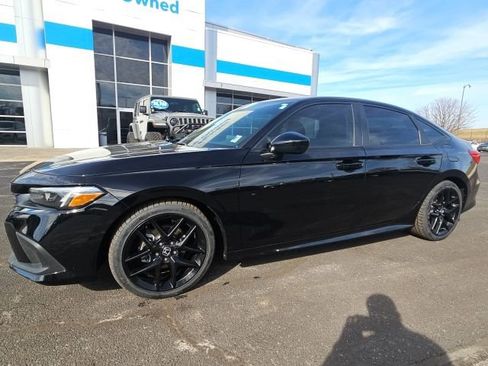 Certified 2024 Honda Civic Sport image 3