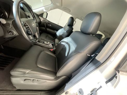 Used 2024 Nissan Armada SV AWD/4WD image 11