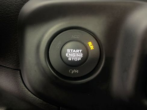 Used 2020 Jeep Gladiator Overland w/ Popular Equipment Package image 24