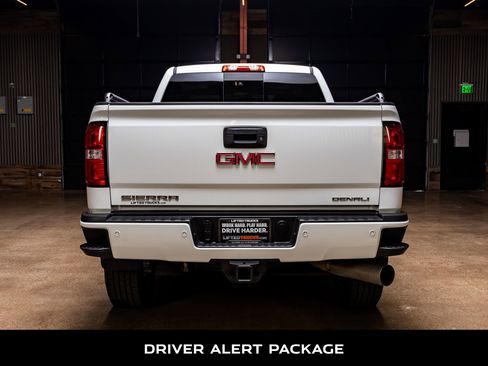 Used 2016 GMC Sierra 2500 Denali w/ Duramax Plus Package image 7