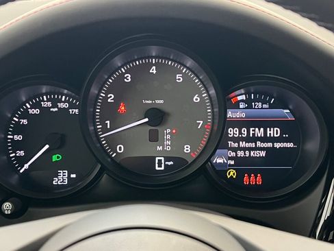 New 2026 Porsche Macan S image 28