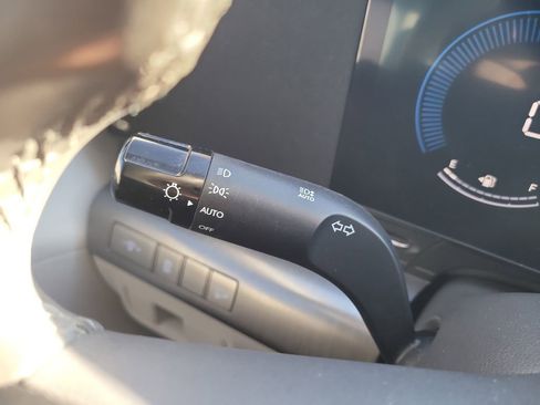 Used 2024 Hyundai Kona SEL image 28