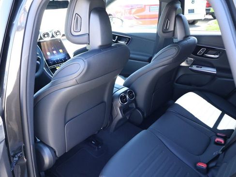 New 2025 Mercedes-Benz GLC 350e 4MATIC image 13