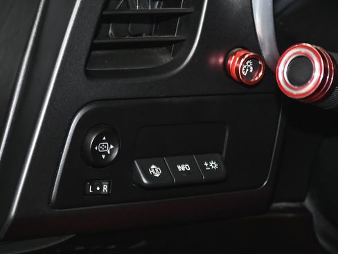 Used 2015 Chevrolet Corvette Z06 w/ 3LZ Preferred Equipment Group image 20