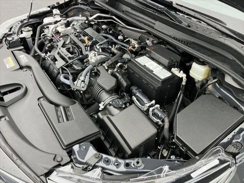 Certified 2025 Toyota Corolla LE FWD image 31