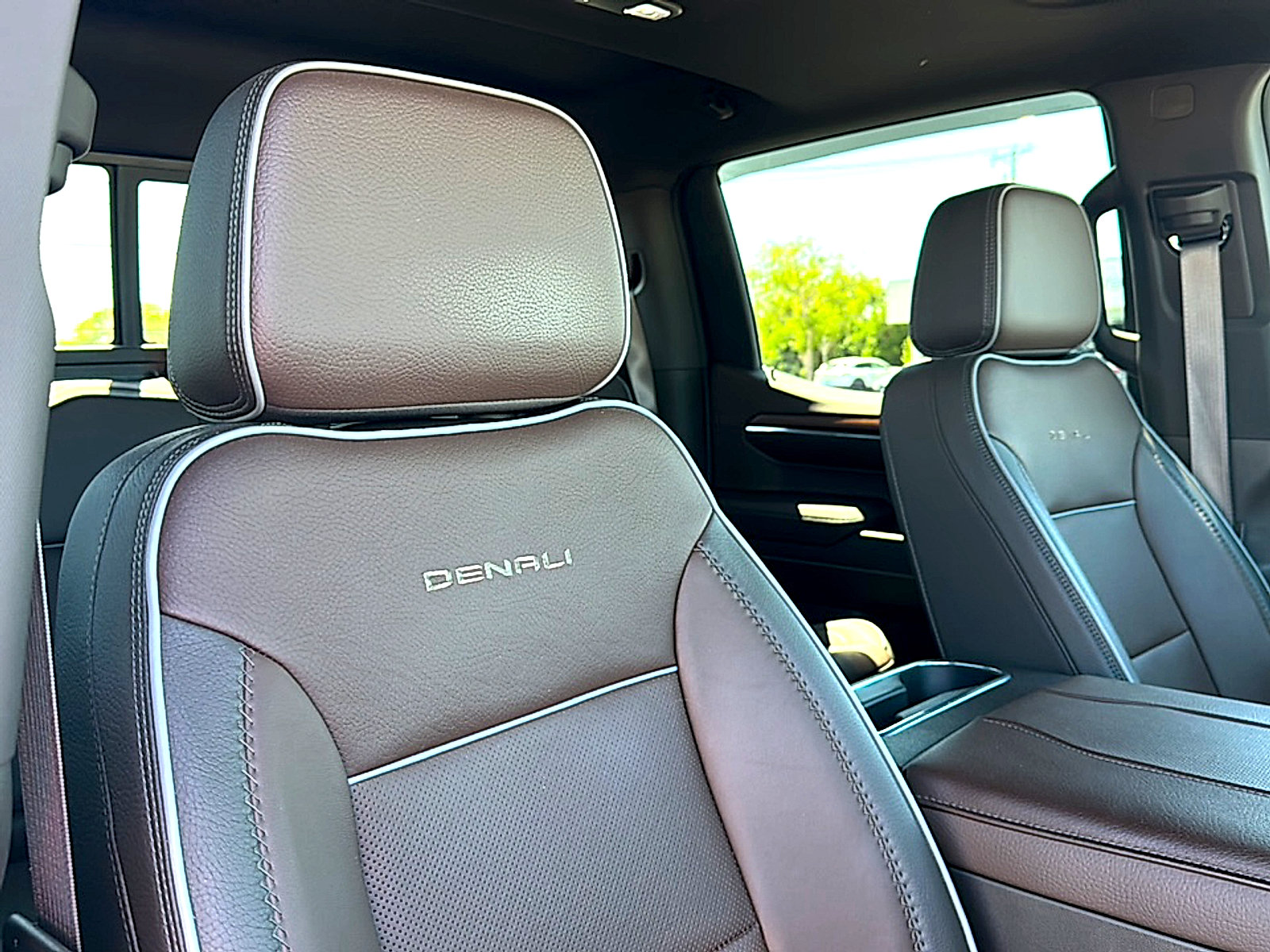 Used 2024 GMC Sierra 1500 Denali w/ Denali Reserve Package AWD/4WD image 27
