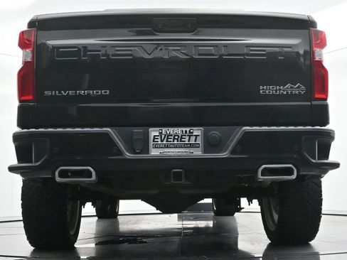 Used 2023 Chevrolet Silverado 1500 High Country w/ High Country Premium Package AWD/4WD image 43
