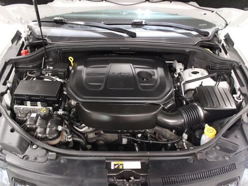 Used 2019 Jeep Grand Cherokee Altitude AWD/4WD image 44