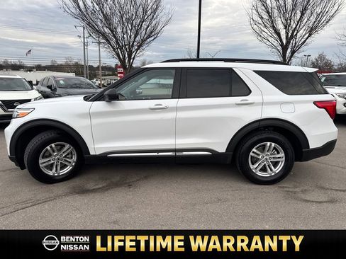 Used 2024 Ford Explorer XLT w/ Equipment Group 202A image 5