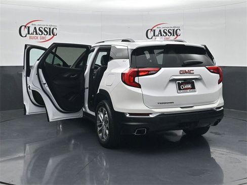 Used 2020 GMC Terrain SLT w/ Preferred Package image 33