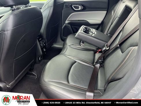 Used 2023 Jeep Compass Limited w/ Sun and Sound Group AWD/4WD image 12