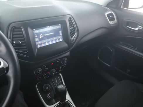 Used 2019 Jeep Compass Sport w/ Cold Weather Group AWD/4WD image 24