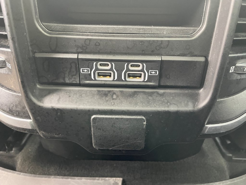 Used 2023 RAM 1500 Big Horn AWD/4WD image 36