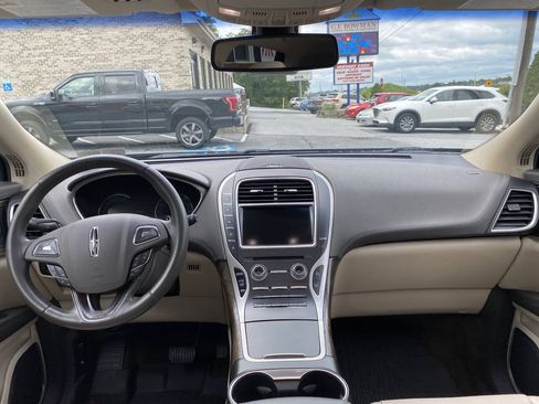 Used 2016 Lincoln MKX Reserve w/ Climate Package AWD/4WD image 25