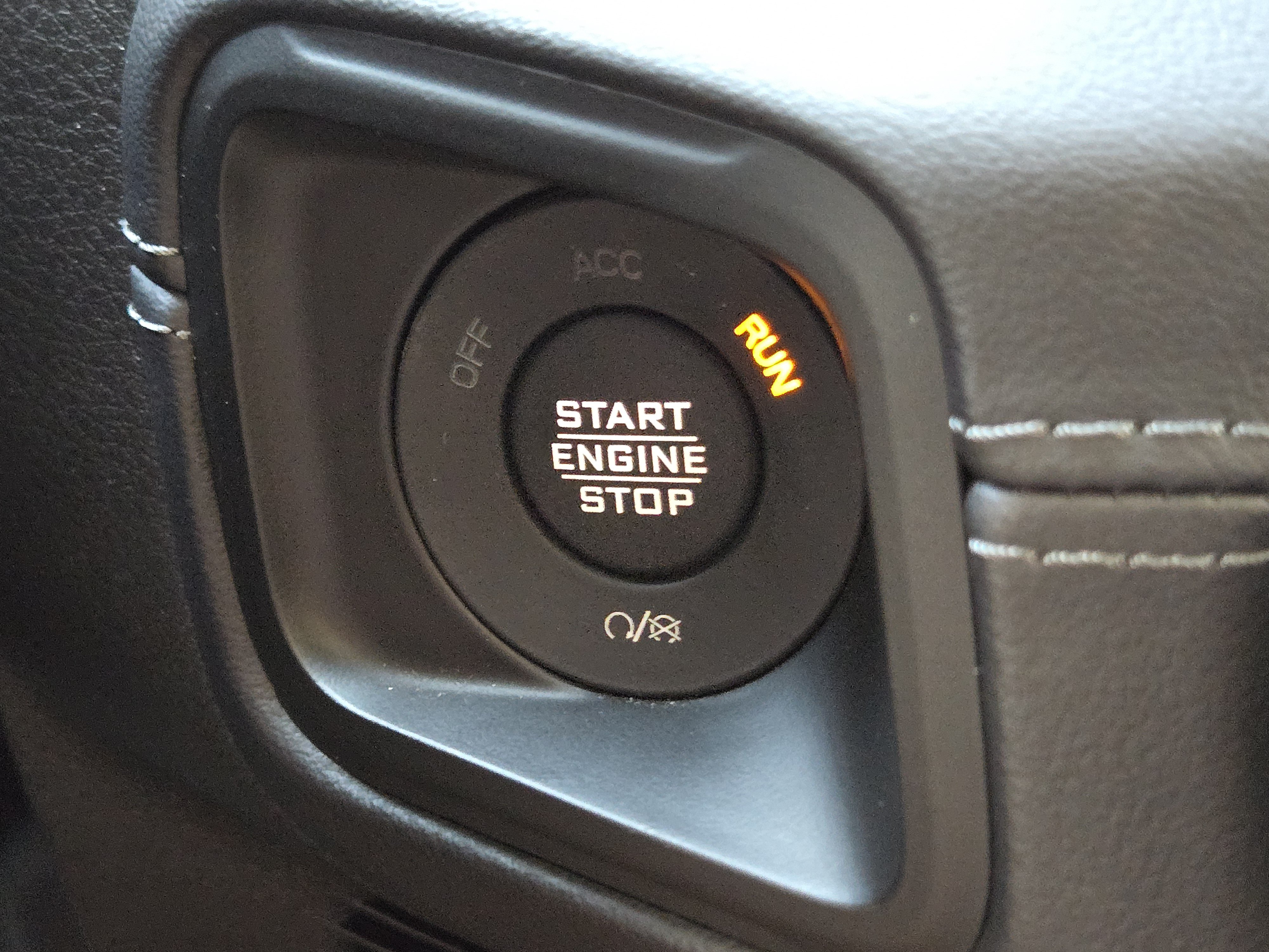 Used 2025 Jeep Gladiator Rubicon AWD/4WD image 23