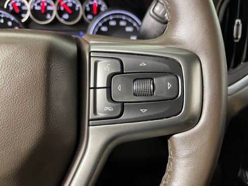 Used 2022 Chevrolet Silverado 1500 LT AWD/4WD image 27