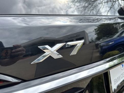 Used 2025 BMW X7 xDrive40i AWD/4WD image 8