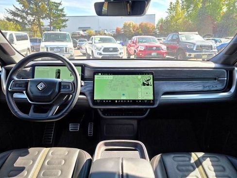 Used 2022 Rivian R1S Launch Edition AWD/4WD image 12