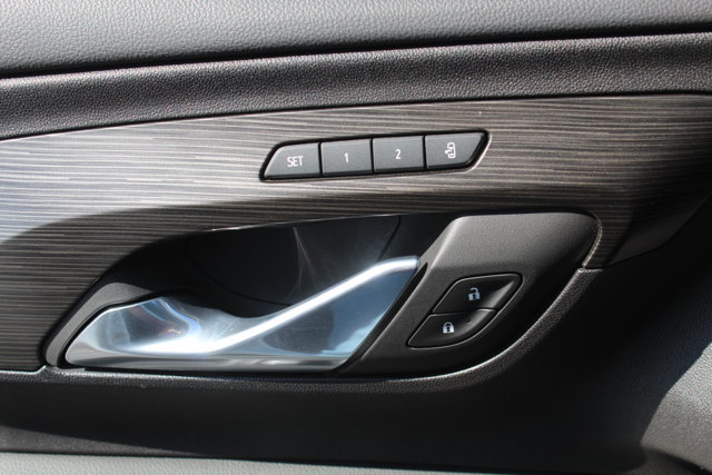 Used 2024 GMC Terrain SLT w/ Infotainment Package II FWD image 36