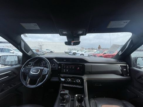 Used 2024 GMC Sierra 1500 AT4 w/ Technology Package image 25