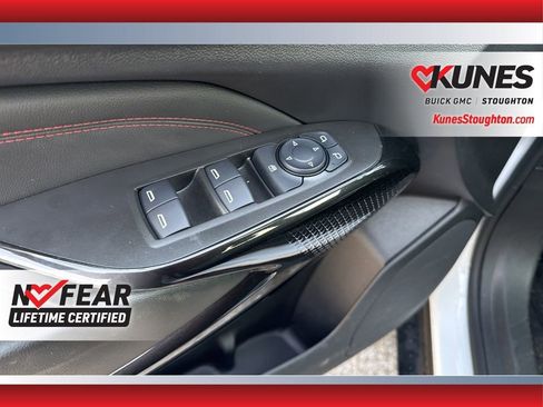 Used 2024 Chevrolet Trax RS w/ Sunroof Package FWD image 20