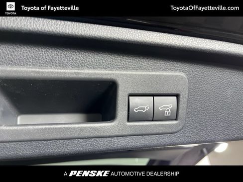 Certified 2025 Toyota 4Runner Limited AWD/4WD image 23