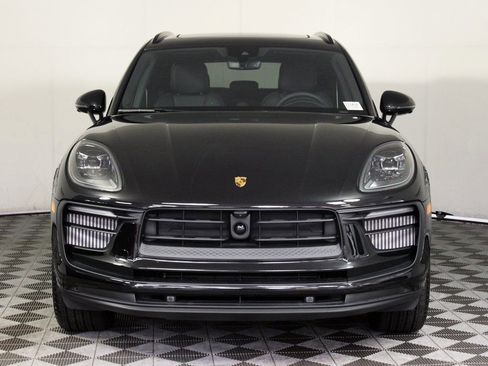 Certified 2025 Porsche Macan S AWD/4WD image 10