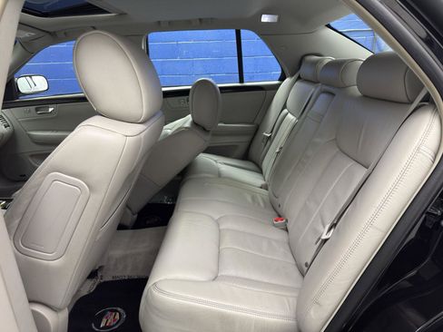 Used 2011 Cadillac DTS Premium image 27