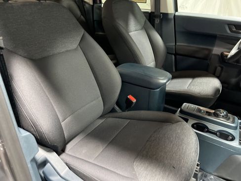 Used 2025 Ford Maverick XL image 9