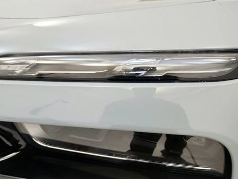 Used 2026 BMW 740i xDrive AWD/4WD image 24